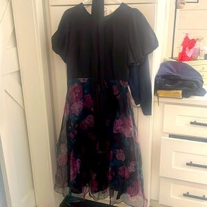 JJ's house, size small, black.